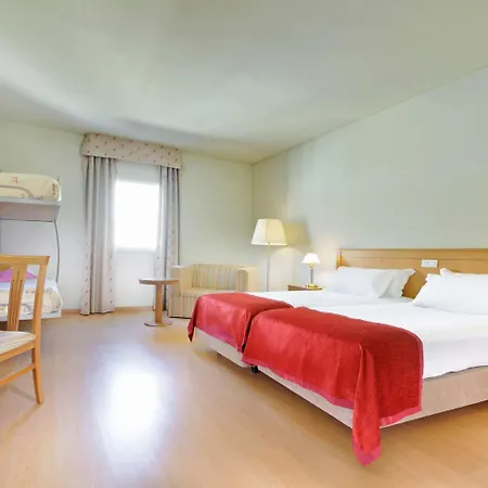 Hotel Tryp By Wyndham Centro Porto