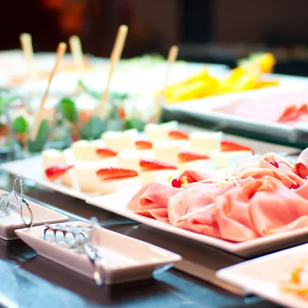 Tryp By Wyndham Centro Hotel