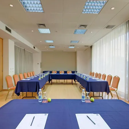 Tryp By Wyndham Centro