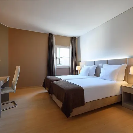 Tryp By Wyndham Centro Hotel 3*