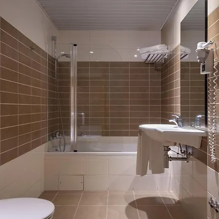 Tryp By Wyndham Centro 3*