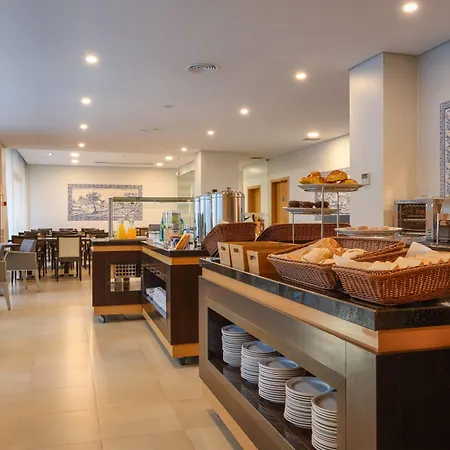 Tryp By Wyndham Centro Hotel 3*