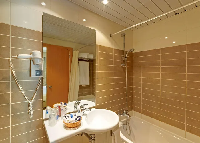 Tryp By Wyndham Centro Отель