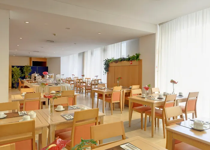 Tryp By Wyndham Centro 3*