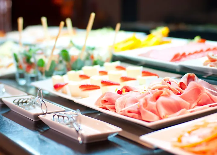 Tryp By Wyndham Centro Порту