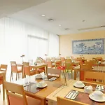 Tryp By Wyndham Centro Hotel