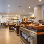 Tryp By Wyndham Centro Hotel