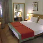 Hotel Tryp By Wyndham Centro Oporto