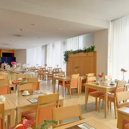 Tryp By Wyndham Centro 3*