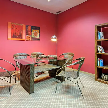 Tryp By Wyndham Centro 3* Oporto