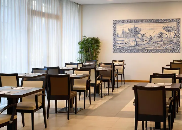 Hotel Tryp By Wyndham Centro Porto