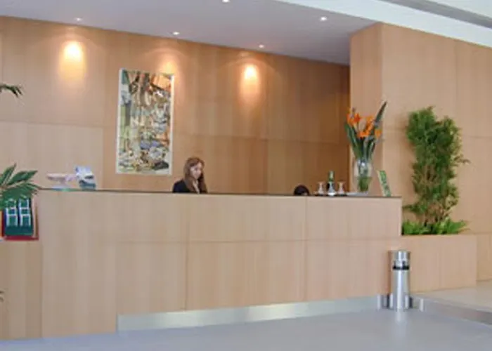 Ξενοδοχείο Tryp By Wyndham Centro 3*