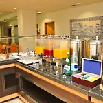 Otel Tryp By Wyndham Centro