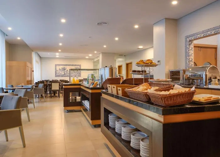 Hotel Tryp By Wyndham Centro Porto