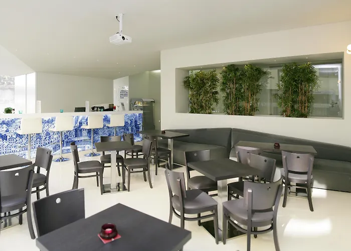 Hotel Tryp By Wyndham Centro Porto